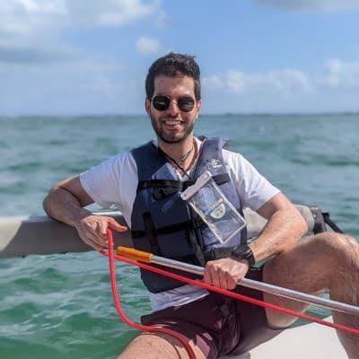 Photo of Dr. Robert R Hannah